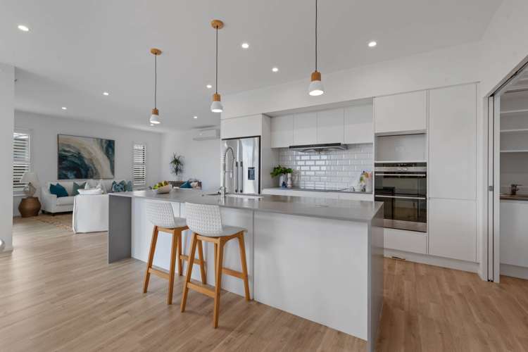 10 Karo Road Beachlands_23