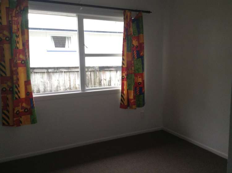 29 Hereford Street Te Atatu Peninsula_11