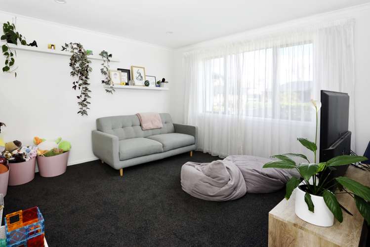 76 Malone Crescent Richmond_12