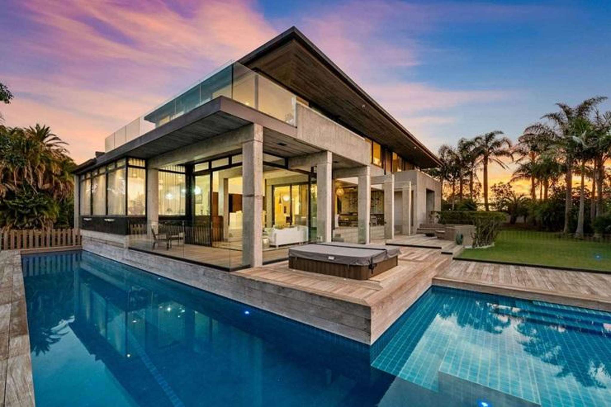 China buyers show interest as Chow brothers sell their Auckland mansion