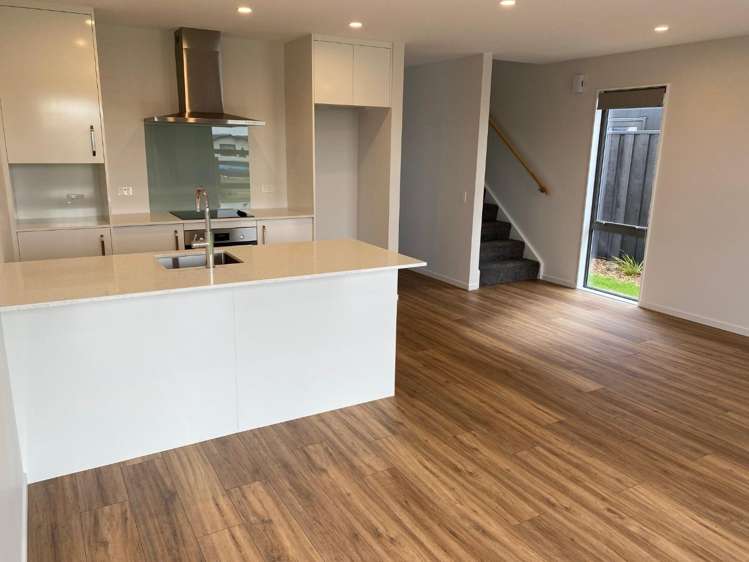 1/30 Lady Isaac Drive Rolleston_5