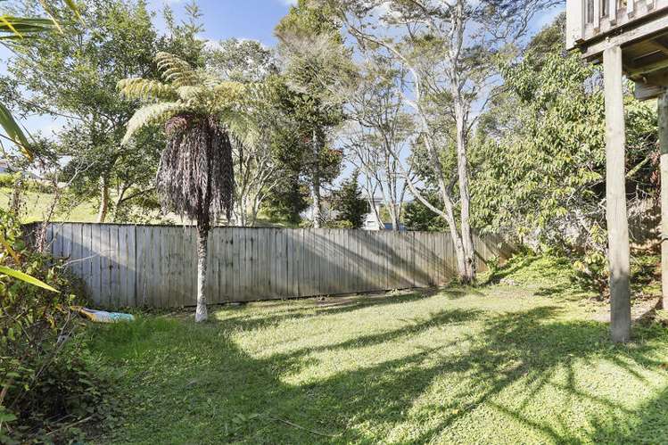 2/14 Norman Road Titirangi_9