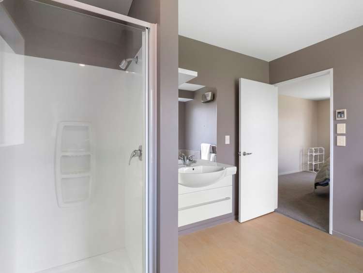 280 Southfield Drive Lincoln_18