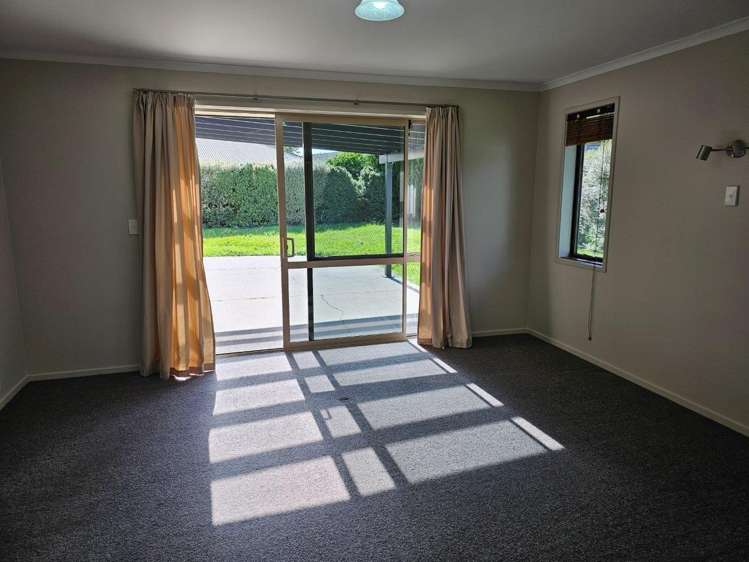 85 St James Drive 2750_7