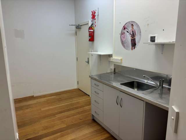 2/41 Albert Street Whitianga_3