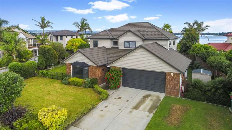 74 Glenross Drive Wattle Downs_5