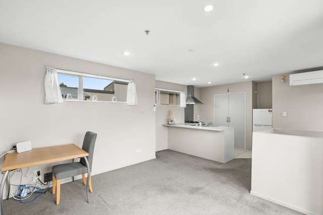 10/9 Cameron Street Sydenham_4