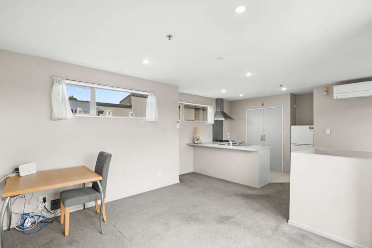 10/9 Cameron Street Sydenham_4