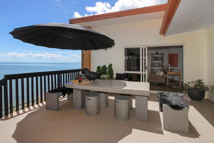 16a Crispe Road Clarks Beach_39