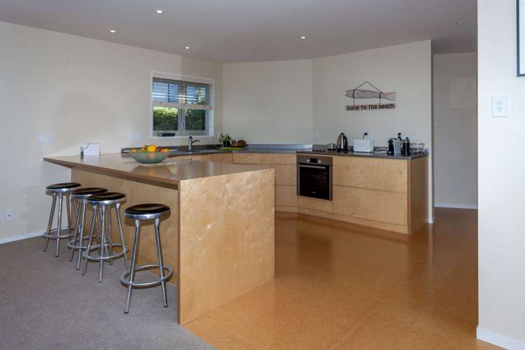 135 Bambury Place Onemana_23