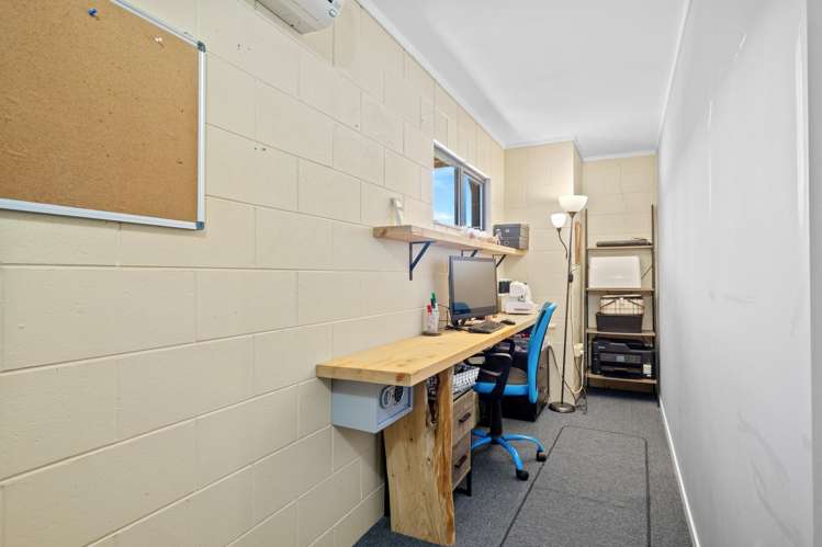 68 Valley View Road Otaika_18