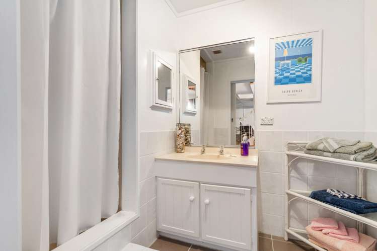 204 Beverley Terrace Whangamata_16