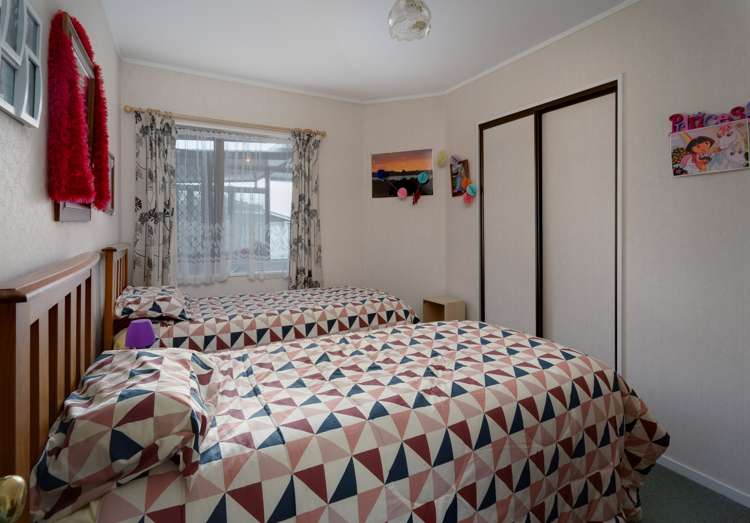 2/9 Mules Street Stoke_11