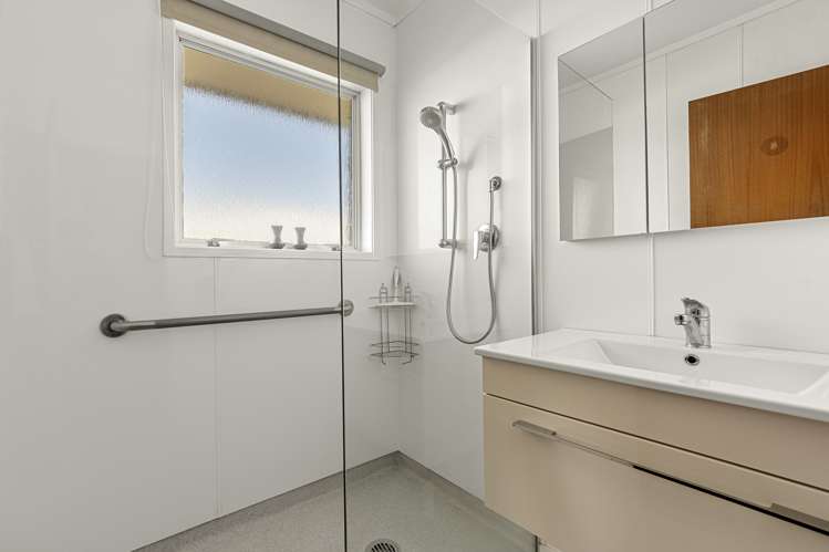 36 Twentythird Avenue Gate Pa_8