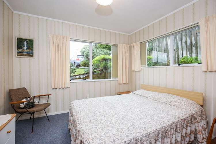 2/74 West Coast Road Glen Eden_11