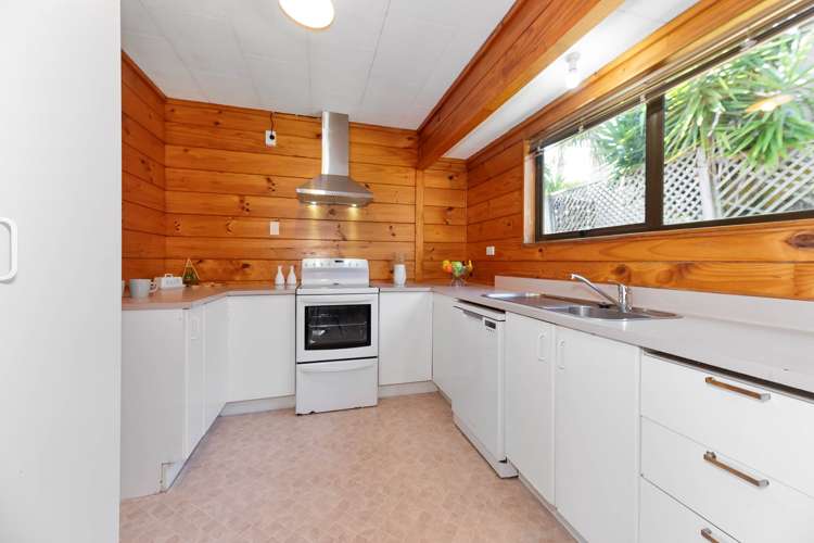 4/68 West Coast Road Glen Eden_13