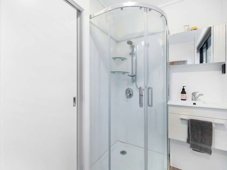 54 Swann Road Cromwell_20