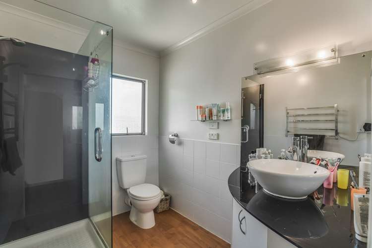 16 Erua Road Ostend_11