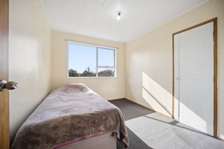 18 Zingaro Place Massey_14