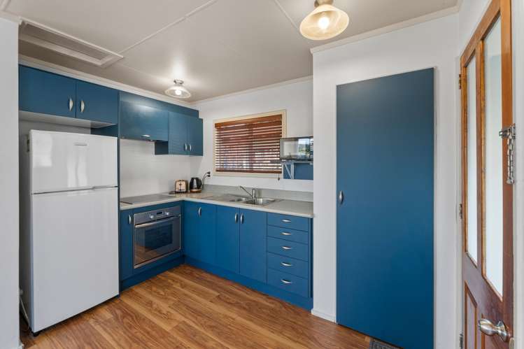 3/142 Parkers Road_2