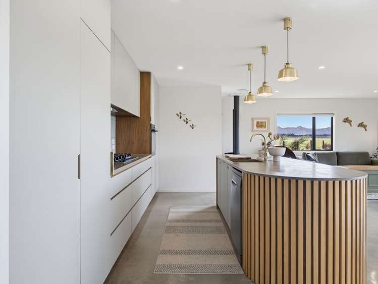 153 Innes Road Amberley_21