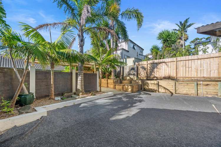 2/13 Stoneleigh Court Sunnynook_17