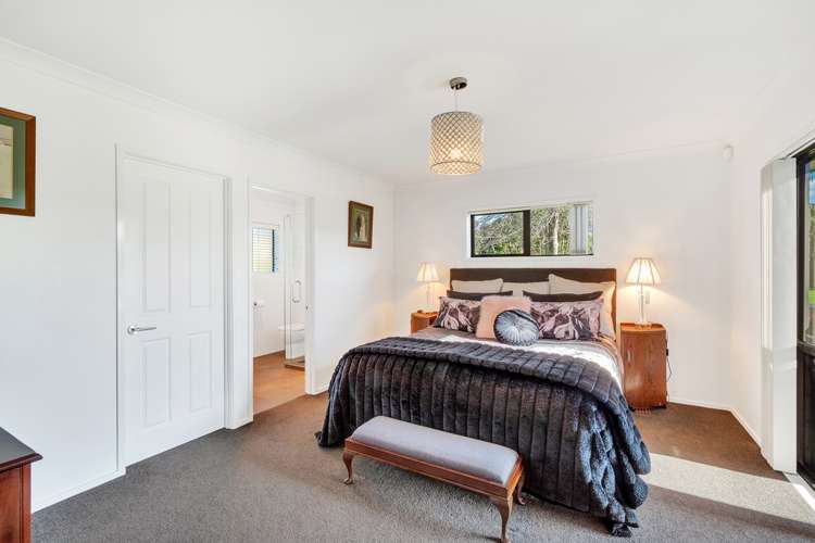 29 Awaroa Stream Drive Waiuku_13