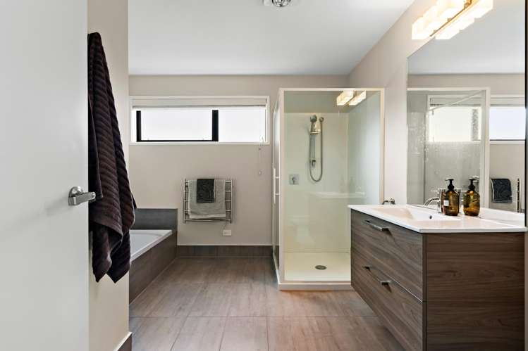 106 Castledine Crescent Glen Innes_14