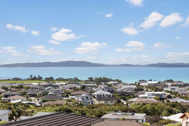 Great coastal living + breathtaking sea views