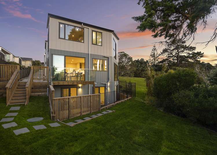 8/41 Seaside Avenue Waterview_37