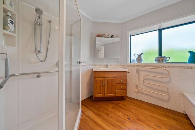 537 Richmond Road Lepperton_13