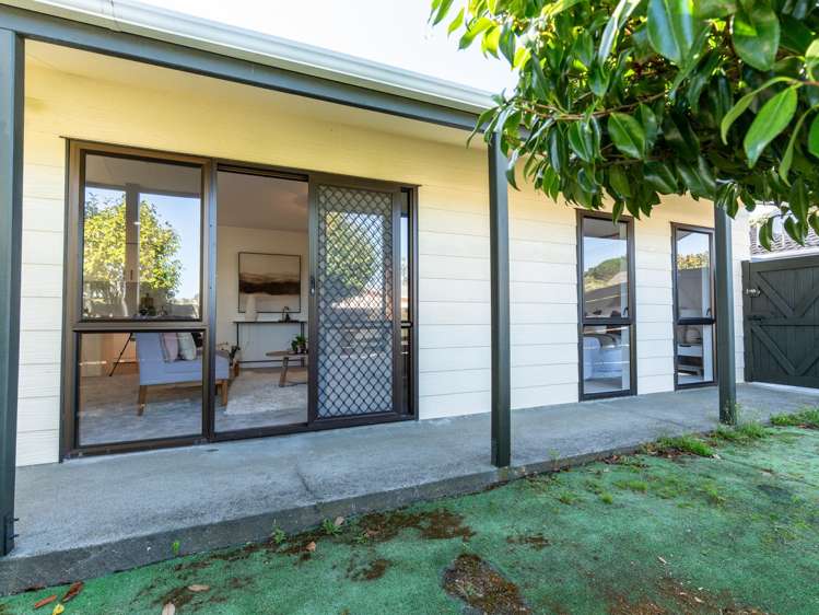 55 Beazley Avenue Paparangi_20