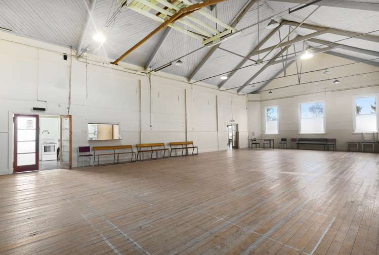 16 Holyhead Street Outram_9