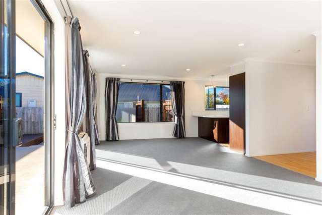 12D Muller Road Burleigh_3