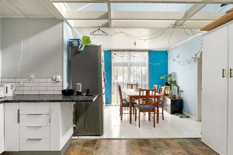 212 Tyndall Road Outer Kaiti_2