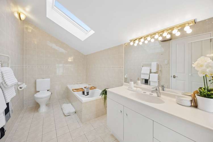 83 Taylor Road Mangere Bridge_12