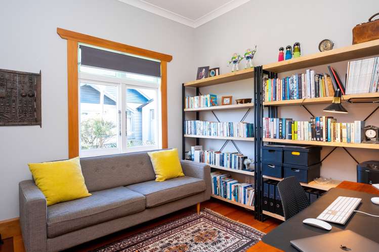 11 Lawrence Road Hospital Hill_17