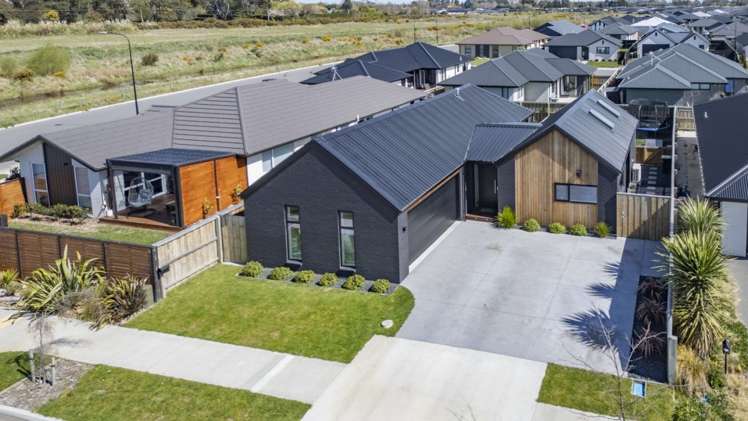 24 Nathaniel Archer Street Woodend_33