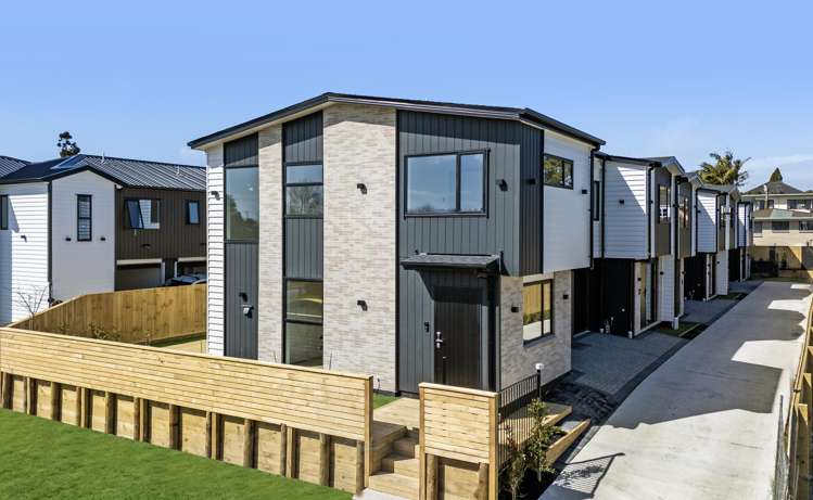 2/62 Mclean Avenue_0