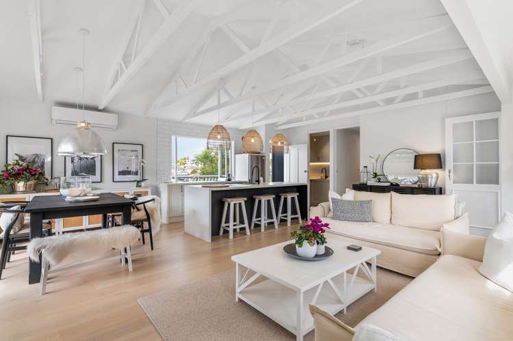 89a Fairclough Road Beach Haven_9