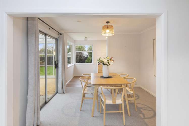 36 Eveleyn Couzins Avenue Richmond_8