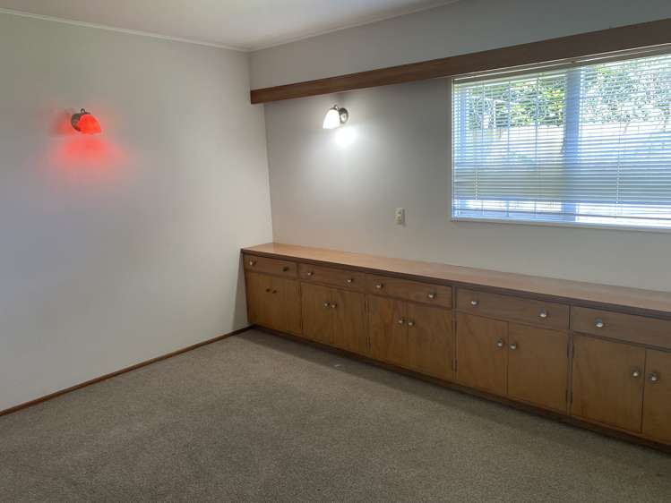 4/2 Springfield Road Western Springs_1