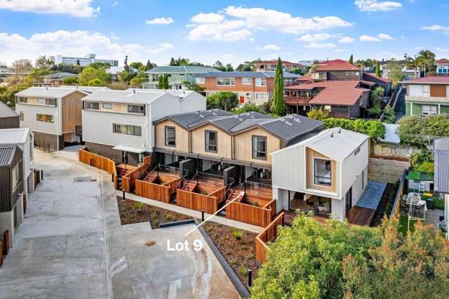 9/98-100 Walker Road Pt Chevalier_2