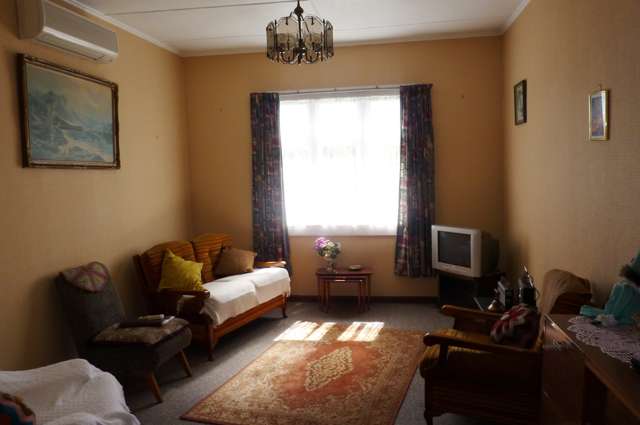 8 Stewart Street Waimangaroa_3