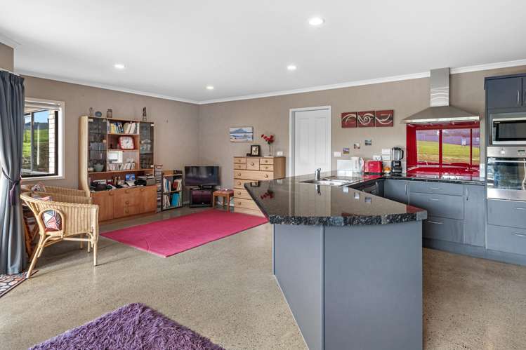 29 Roderick Place Onerahi_3