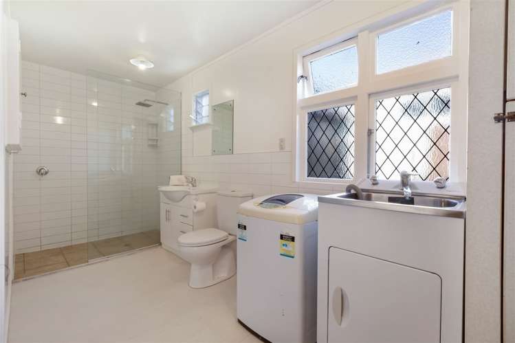 13 Shelly Beach Road Surfdale_13