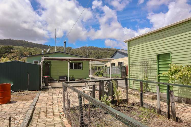 1 Ross Street Dunollie_33