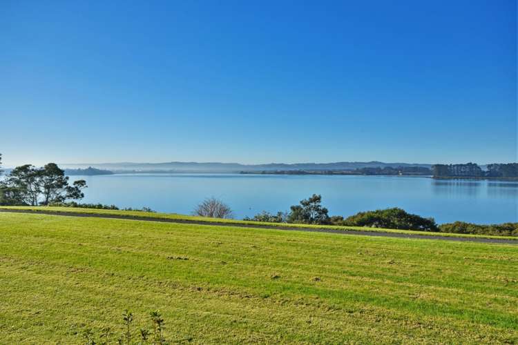 124 Carnoustie Drive Wattle Downs_6