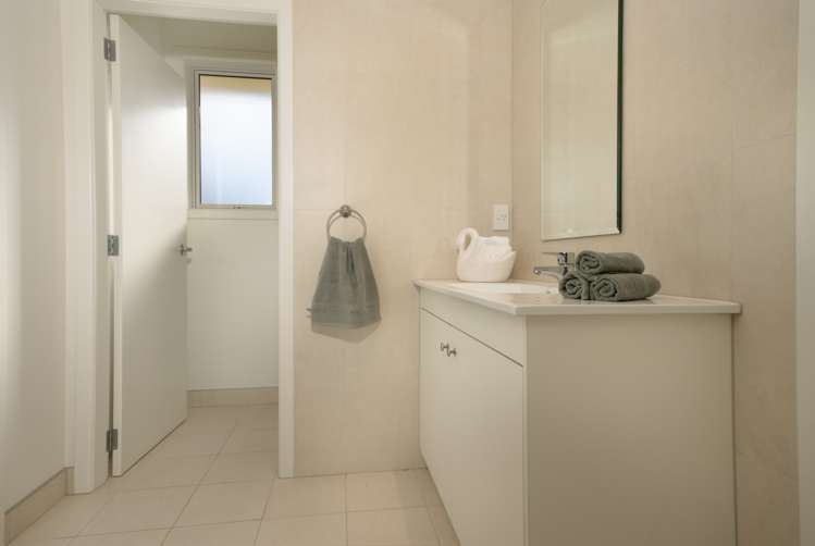 2/3627 Cambridge Road Cambridge_27