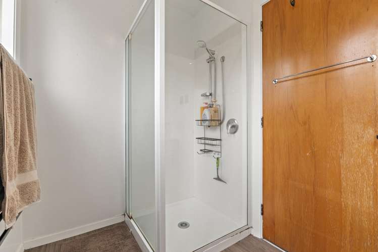 9a Esher Place Saint Martins_19